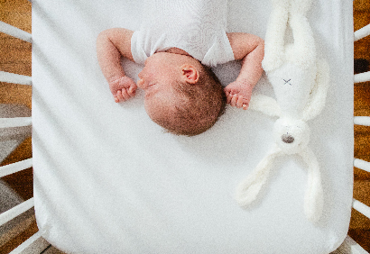 КАК ВЫБРАТЬ КРОВАТКУ ДЛЯ НОВОРОЖДЕННОГО-01-01.jpg